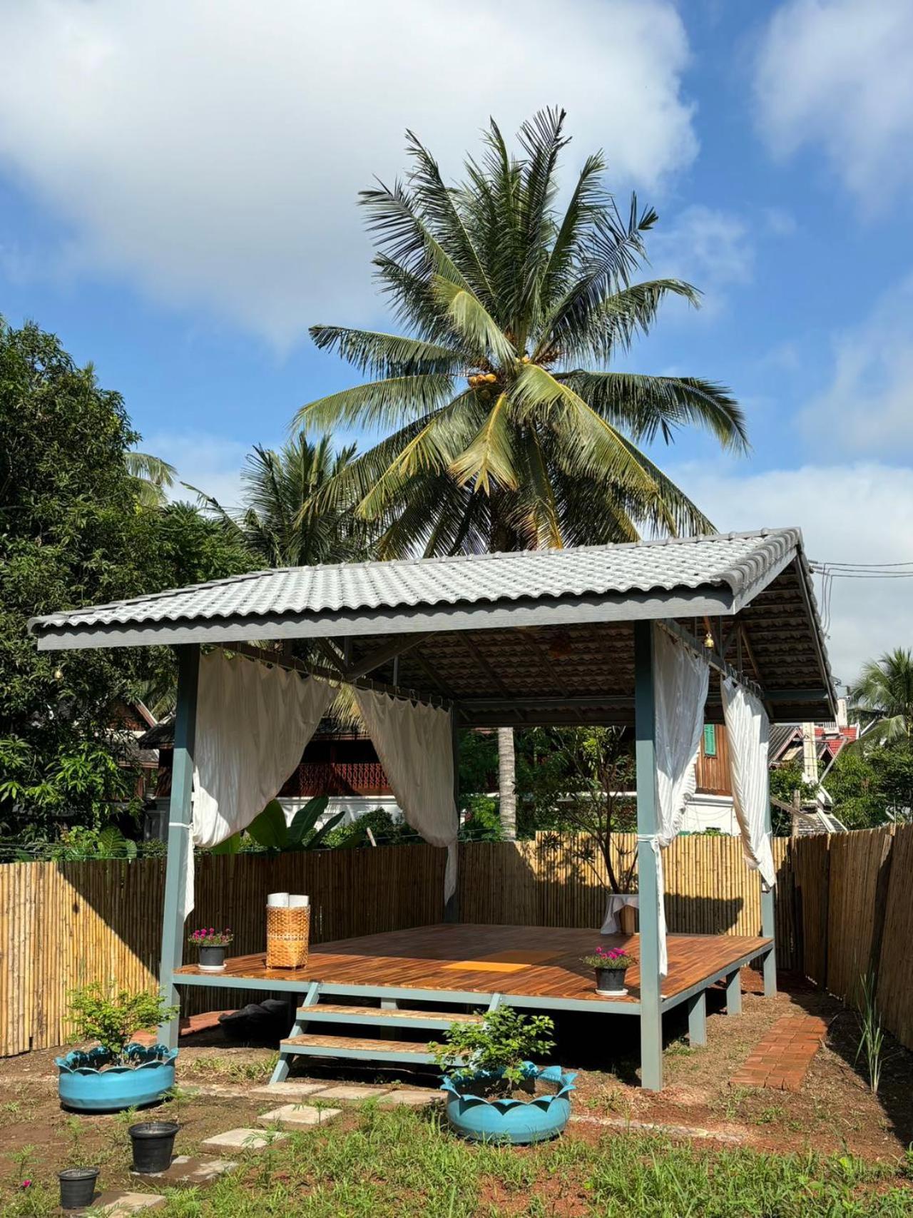 Moukdavan Guesthouse ルアンパバーン エクステリア 写真