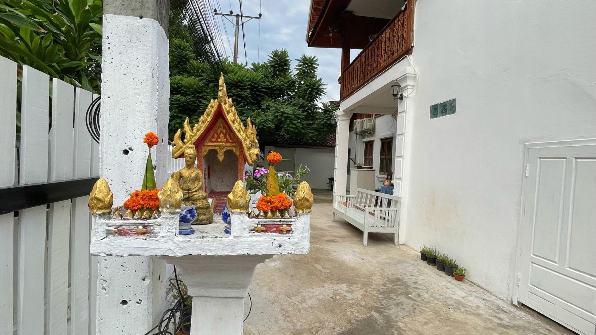 Moukdavan Guesthouse ルアンパバーン エクステリア 写真
