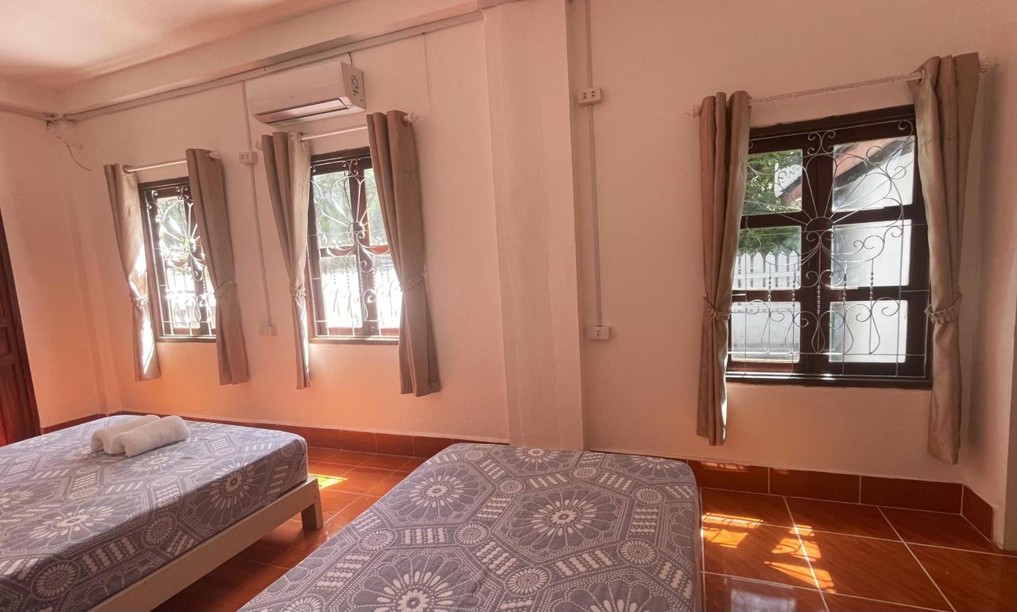 Moukdavan Guesthouse ルアンパバーン エクステリア 写真